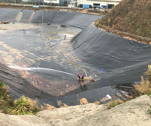 钦南废水池清理