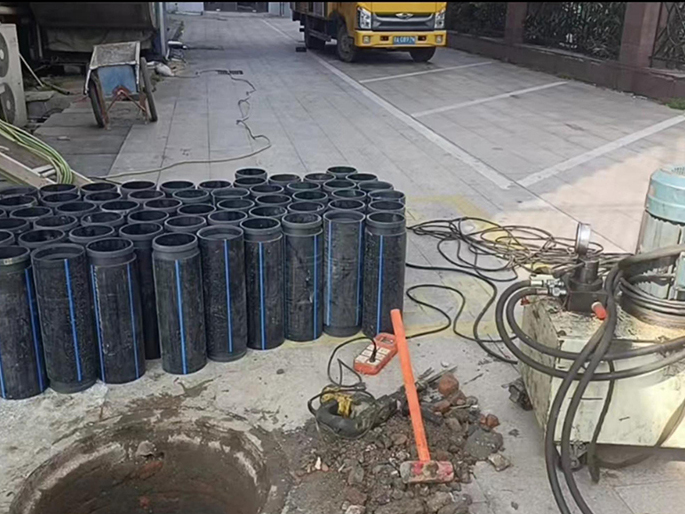 钦南PE置换管厂家 DN315置换管 非开挖管短管置换